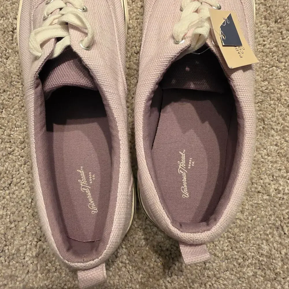 NWT Universal Thread Molly Lavender Canvas Sneakers Size 10